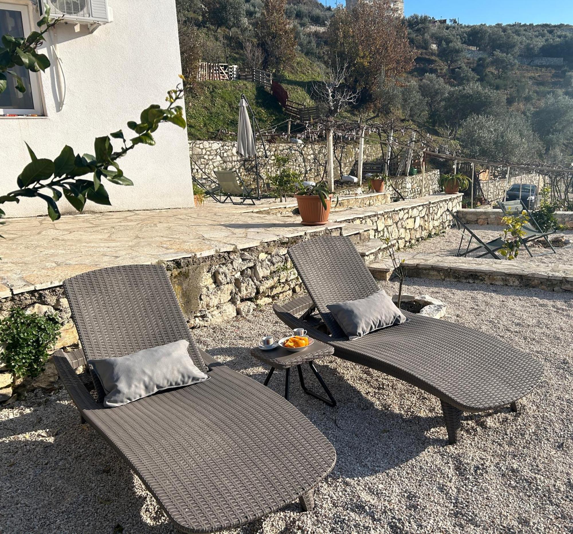Hostel On The Hill - By Filikuri Beach Himare Exterior photo