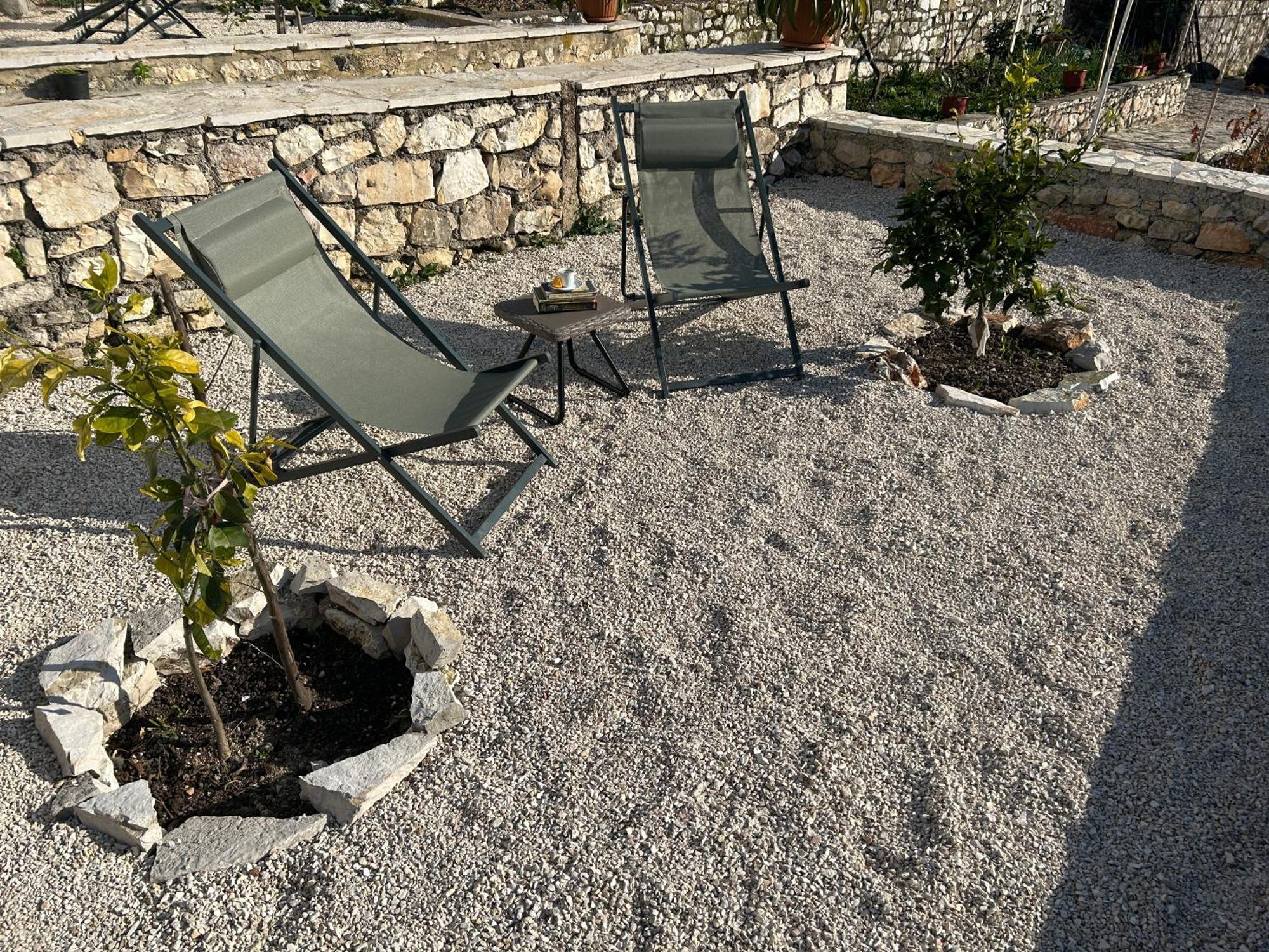 Hostel On The Hill - By Filikuri Beach Himare Exterior photo